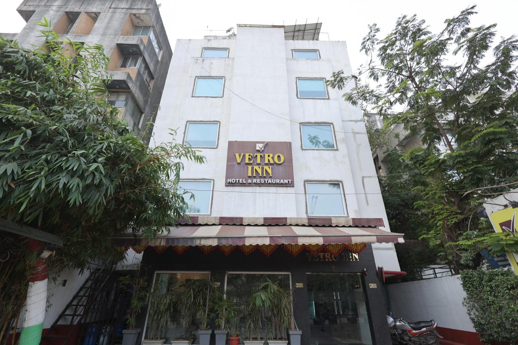 Hotel Vetro Inn Surat Exterior foto